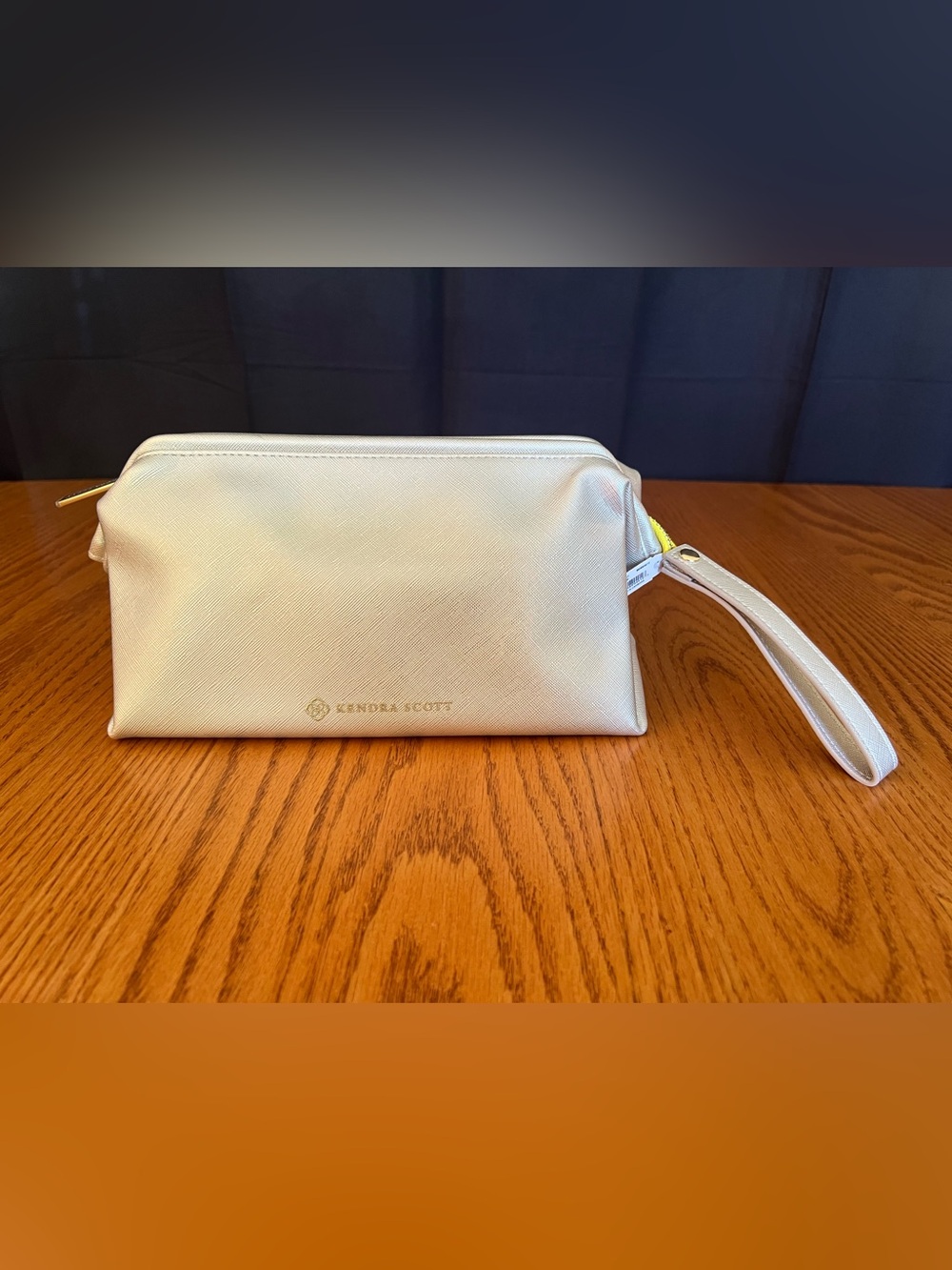 Kendra Scott Metallic Cream Cosmetic Pouch